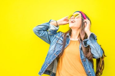 découvrez les dernières tendances de la mode, des conseils de style et des inspirations pour vous exprimer à travers votre garde-robe. explorez notre univers fashion où élégance et créativité se rencontrent.