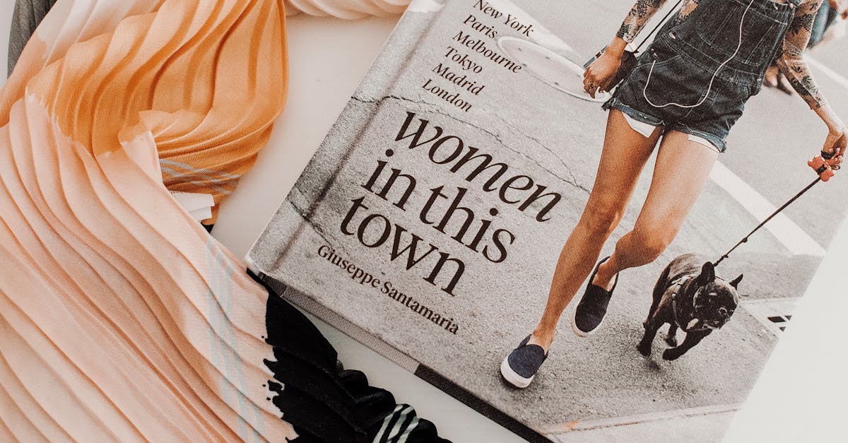 découvrez les dernières tendances de la mode qui définissent le style contemporain. explorez des conseils sur les vêtements, les accessoires et les looks incontournables pour rester à la pointe des tendances fashion.