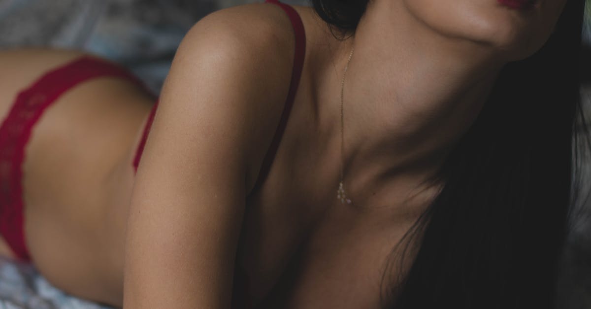 découvrez notre collection de lingerie raffinée et sexy, conçue pour sublimer votre silhouette. offrez-vous confort et élégance avec des modèles variés adaptés à toutes les occasions. laissez-vous séduire par des matières délicates et des coupes flatteuses, pour vous sentir belle et confiante chaque jour.