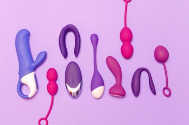 découvrez notre sélection variée de sex toys pour enrichir votre vie intime. que vous soyez en couple ou en solo, trouvez des produits de qualité qui répondent à toutes vos envies. explorez, amusez-vous et épanouissez votre sexualité en toute confiance.