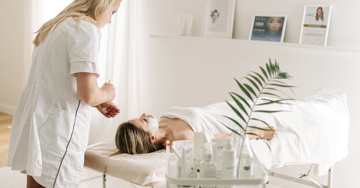 découvrez notre guide complet pour une routine beauté parfaite. apprenez des astuces et conseils sur le soin de la peau, le maquillage et les soins capillaires pour révéler votre éclat naturel chaque jour.