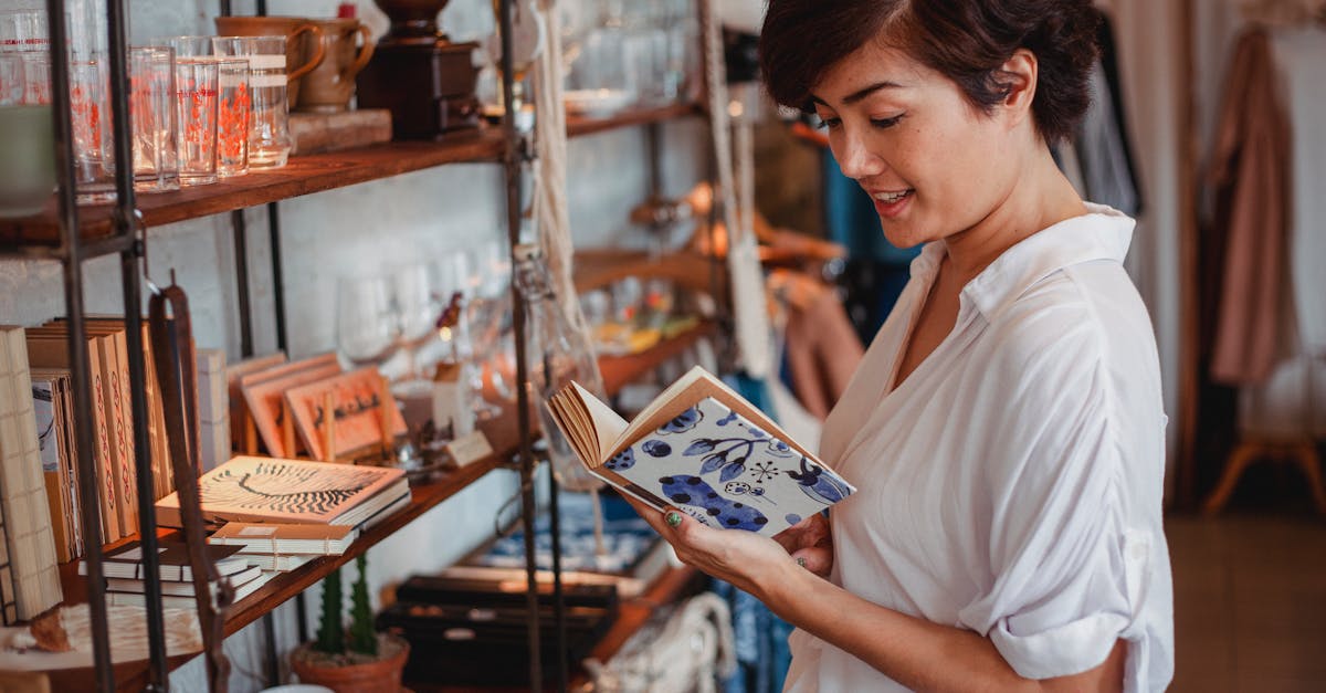 découvrez notre sélection d'accessoires de lecture indispensables pour améliorer votre expérience de lecture. que vous soyez fan de livres, de revues ou d'ebooks, trouvez tout ce qu'il vous faut : lampes, marque-pages, supports et bien plus encore pour profiter pleinement de chaque moment passé à lire.