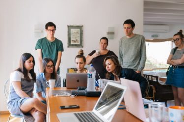 découvrez les clés de l'entrepreneuriat : astuces, conseils, témoignages et actualités pour lancer, développer et réussir votre projet entrepreneurial.