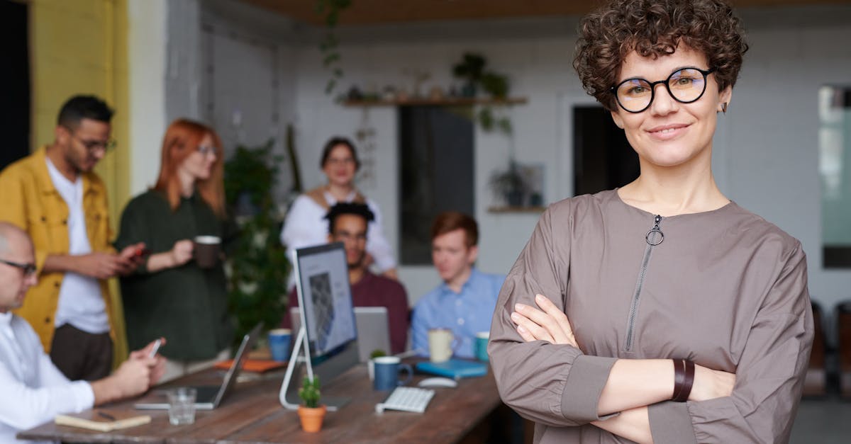 découvrez les clés du leadership efficace : compétences essentielles, styles de gestion, conseils pour inspirer et motiver une équipe, et stratégies pour développer votre potentiel de leader au quotidien.