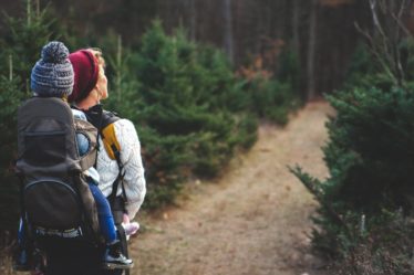 découvrez des conseils pratiques et des ressources pour accompagner les parents au quotidien, favoriser l’éducation bienveillante des enfants et renforcer les liens familiaux.