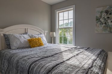découvrez l'essentiel de l'immobilier : conseils pour acheter, vendre ou louer un bien, tendances du marché, et astuces pour investir dans le real estate en toute sérénité.